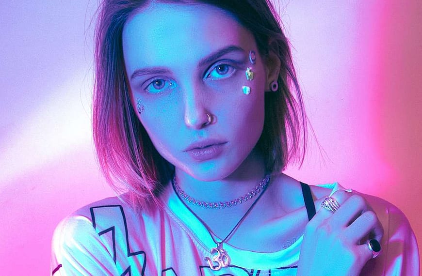 Clooney Swaps Vintage For Dazzling Eco…